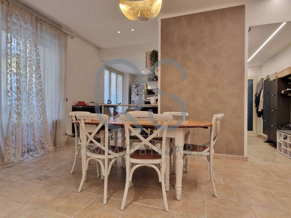 Salone