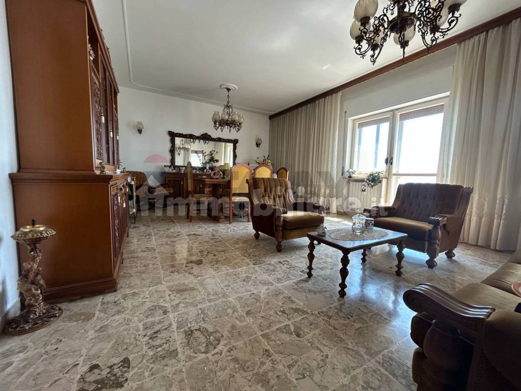 Salone