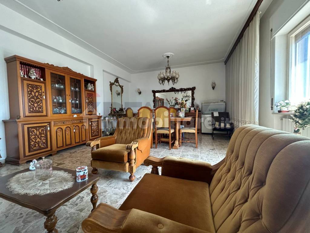 Salone