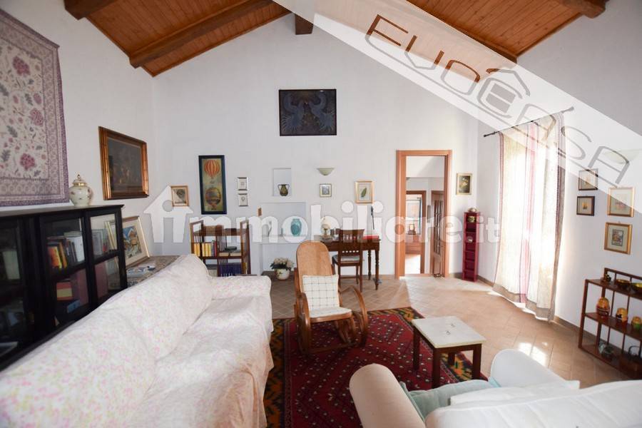 Salone