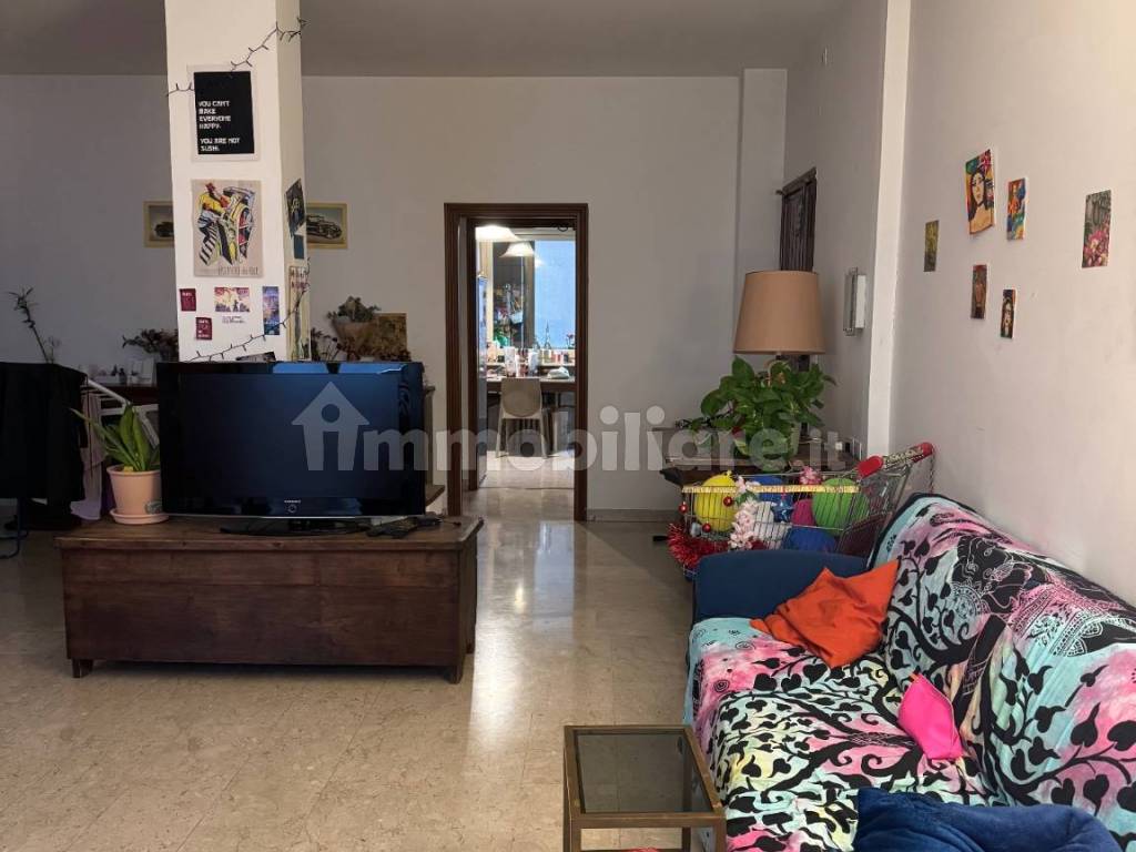 Posto letto in doppia in San Salvario, foto 2 di 8