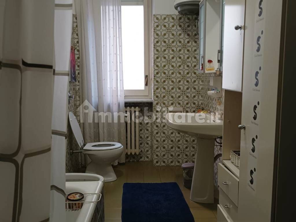 Posto letto in doppia in San Salvario, foto 6 di 8