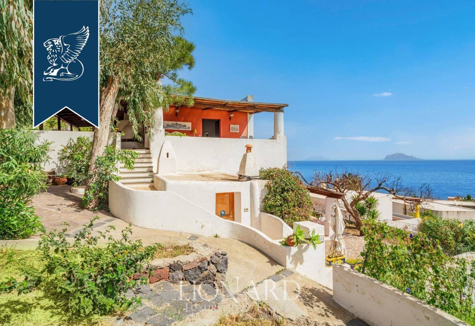 Villa in vendita a Santa Marina Salina