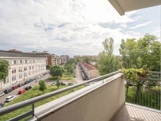 Quadrilocale via Cascina Corba 84, Lorenteggio, Milano