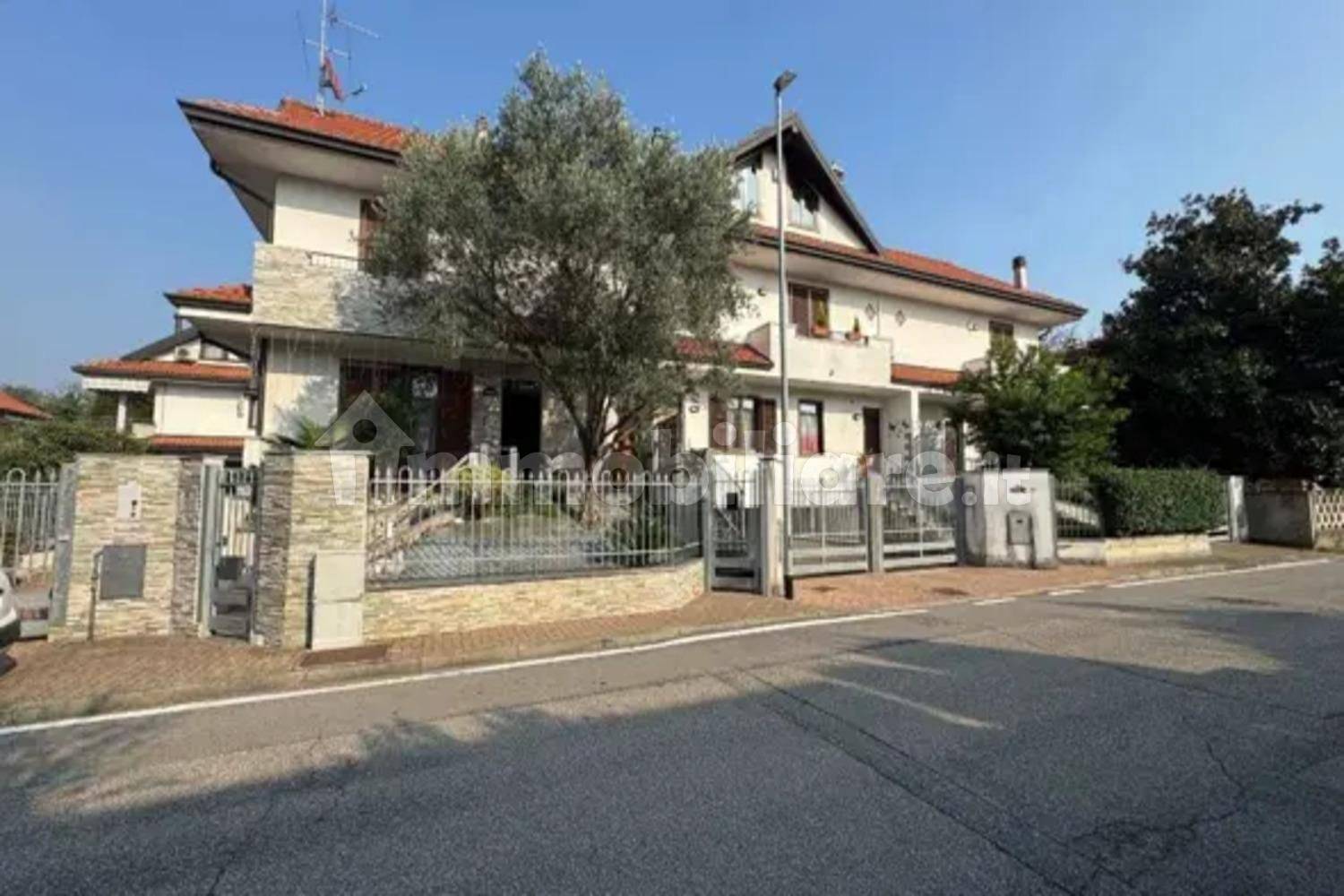 Appartamento in vendita a Marnate