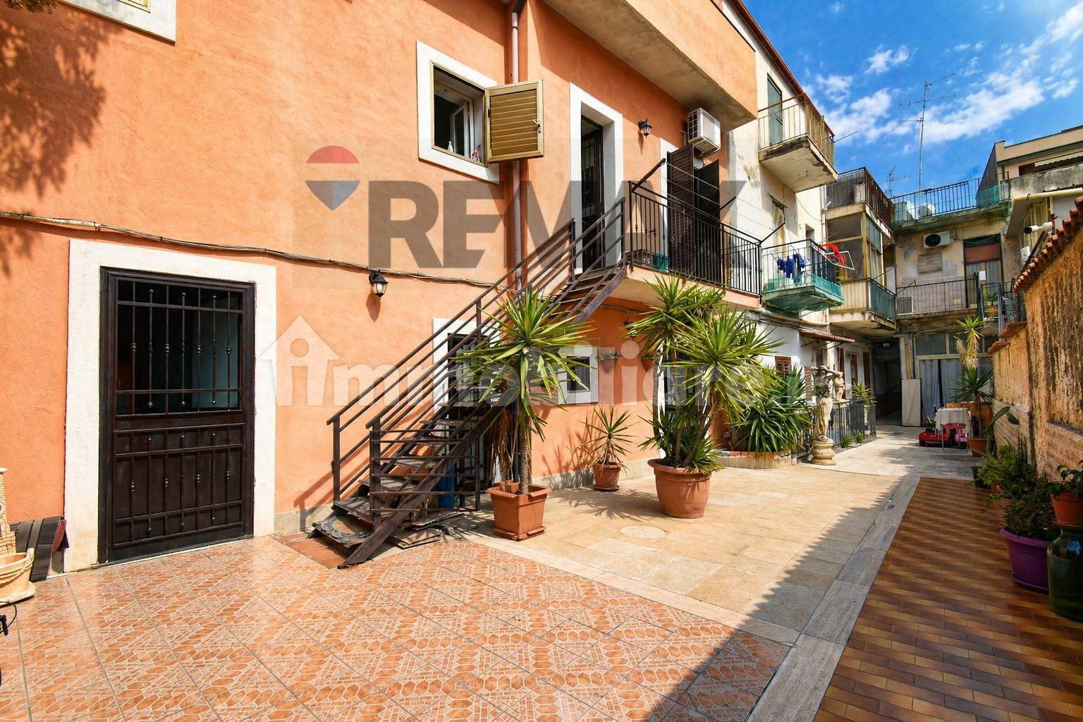 Casa indipendente in vendita a Catania