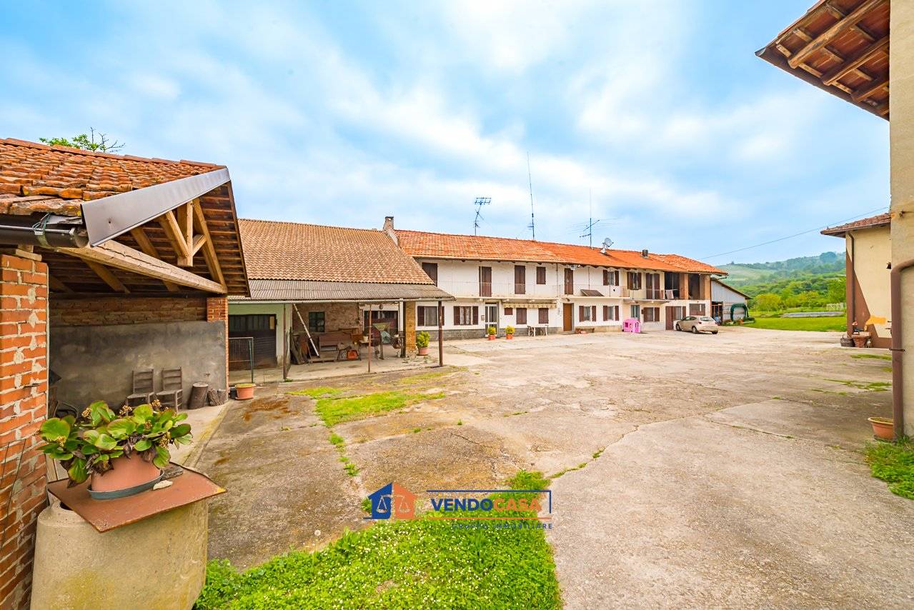 Villa in vendita a Novello