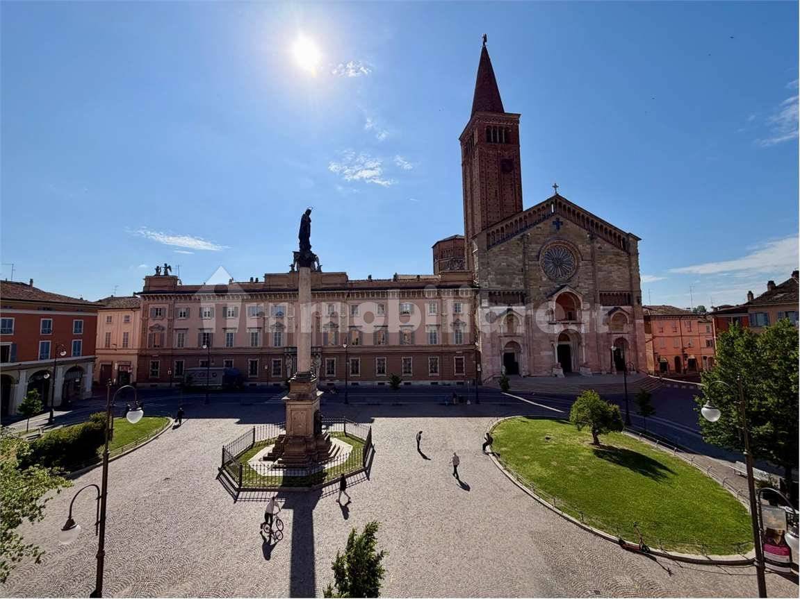Appartamento in vendita a Piacenza