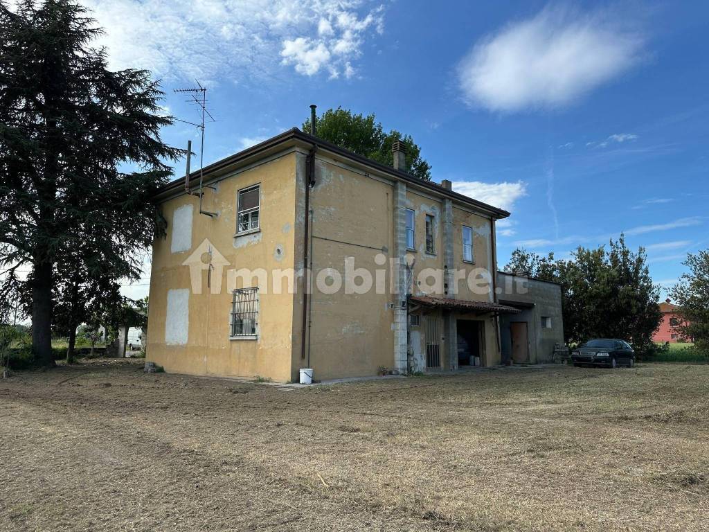 Villa unifamiliare Molinella