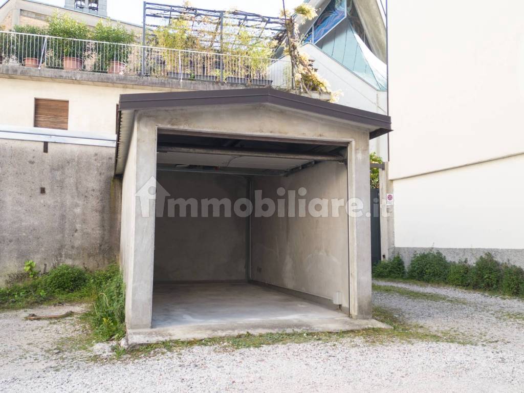 Box auto