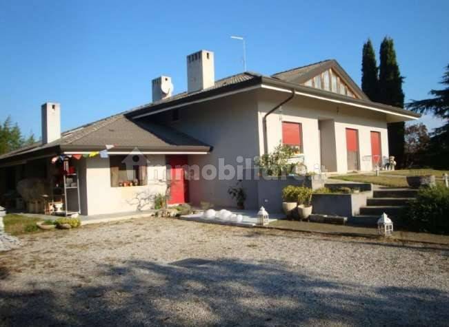 Villa in vendita a Sedegliano