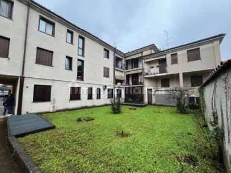 Appartamento in vendita a Pessano con Bornago
