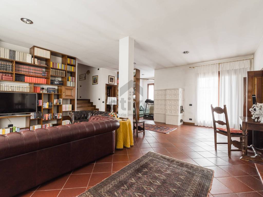 Salone