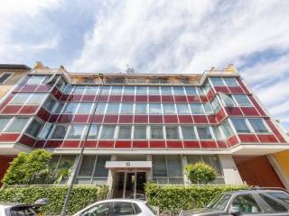 Bilocale via Giulio Belinzaghi 15, Farini, Milano