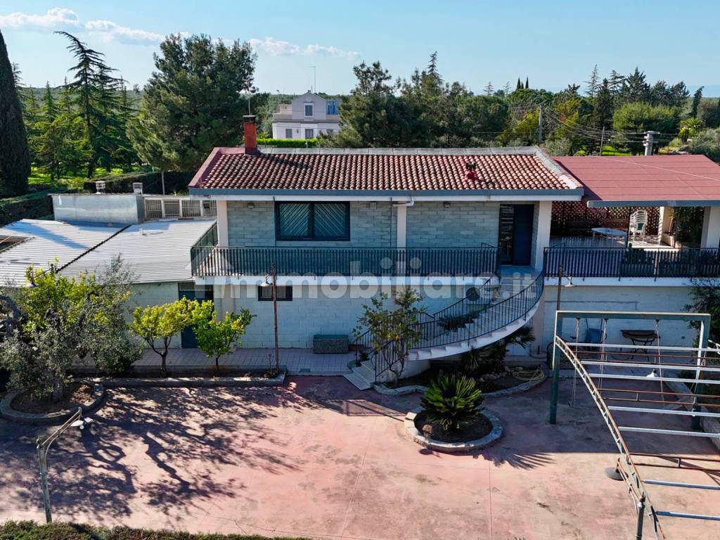 Villa unifamiliare Contrada Montegrosso snc, Montegrosso - Boschetto, Andria