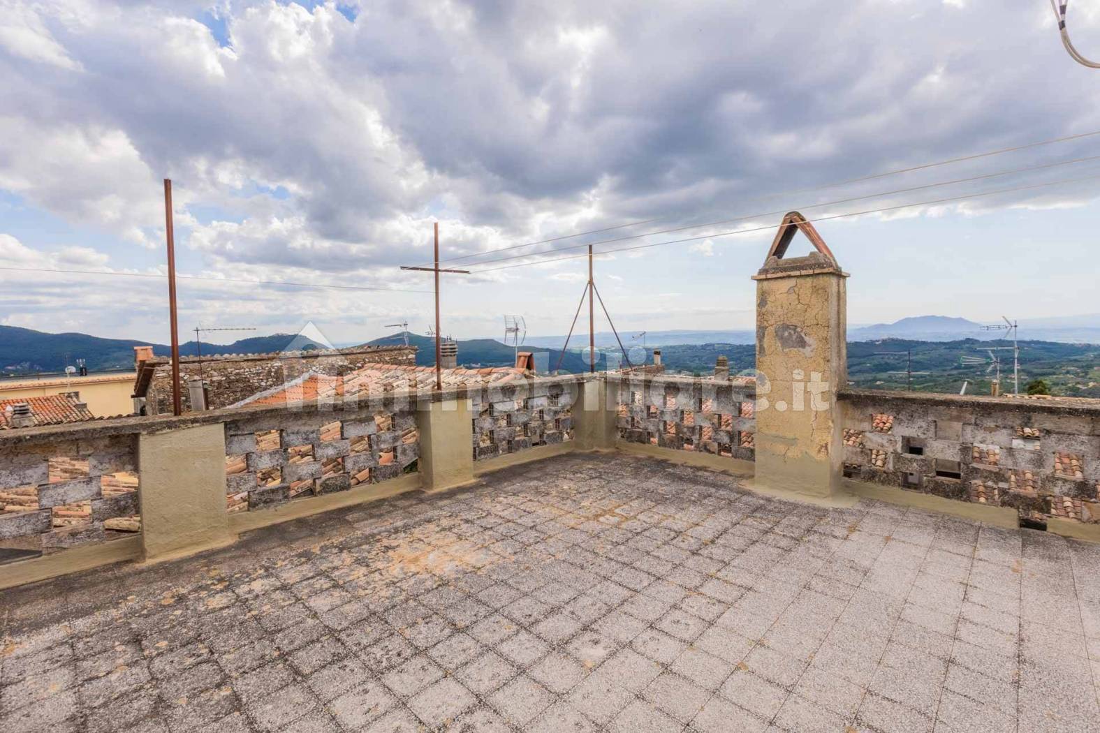 Appartamento in vendita a Mompeo