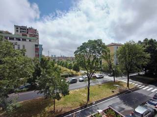 Trilocale via Broni, Vigentino - Fatima, Milano