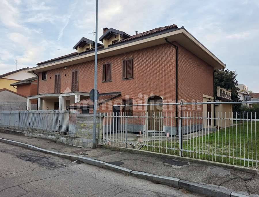 Villa in vendita a Nichelino