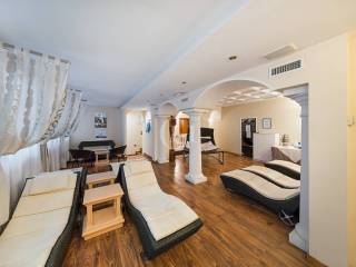 Salone