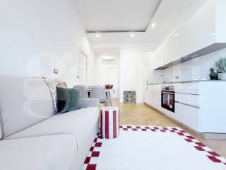 Trilocale viale Papiniano, 26, Solari, Milano