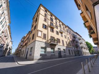 Bilocale via Cicco Simonetta 15, Corso Genova, Milano