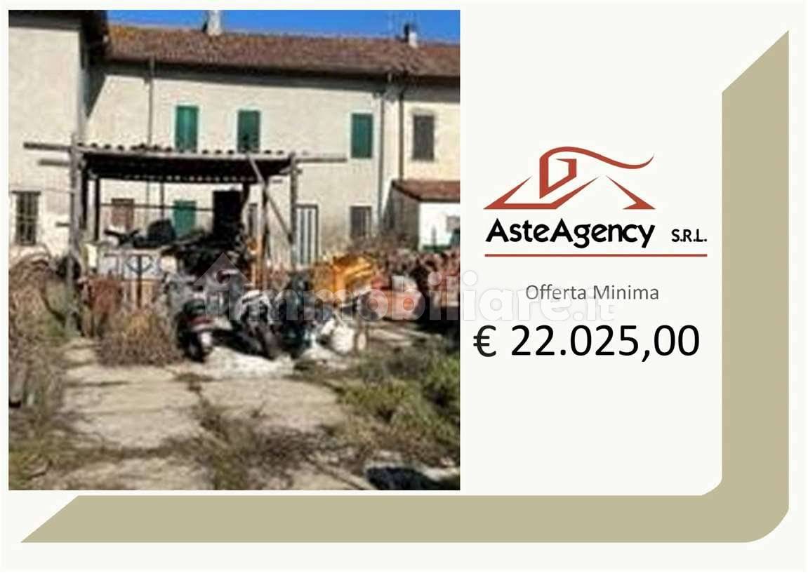 Rustico - Casale in vendita a Suardi