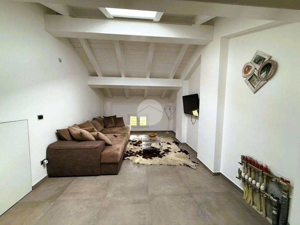 Salone