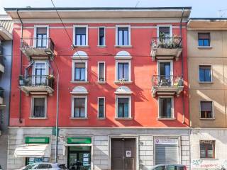 Bilocale viale Espinasse, 31, Certosa, Milano