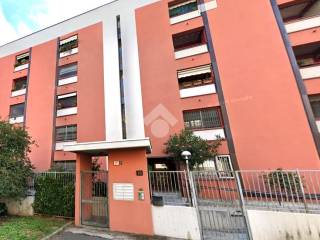 Trilocale via Giorgio de Chirico 10, Trenno, Milano