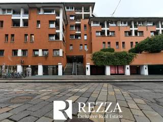 Monolocale via Solferino, Moscova, Milano