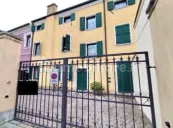Appartamento in vendita a Lendinara