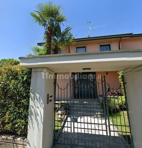 Casa indipendente in vendita a Gorla Minore
