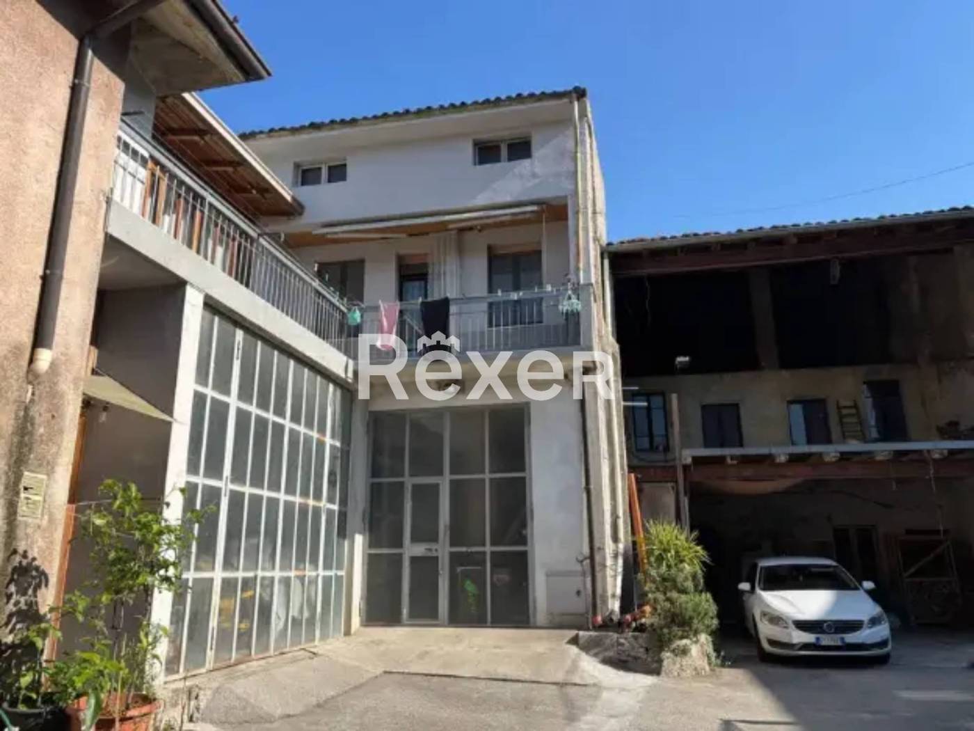 Casa indipendente in vendita a Nave