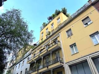 Trilocale via San Vincenzo 12, Corso Genova, Milano