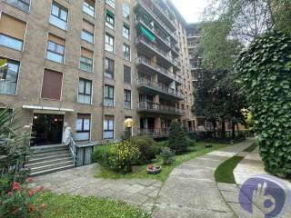 Quadrilocale via Lorenteggio 39, Giambellino, Milano