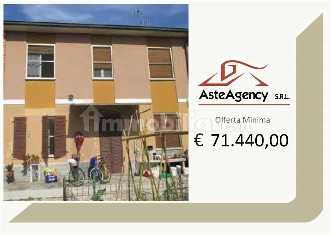 Villa in vendita a Pieve del Cairo