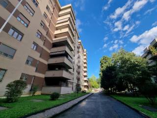 Trilocale via Teobaldo Ciconi 8, Inganni, Milano