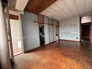 Appartamento via Rugabella, Missori, Milano