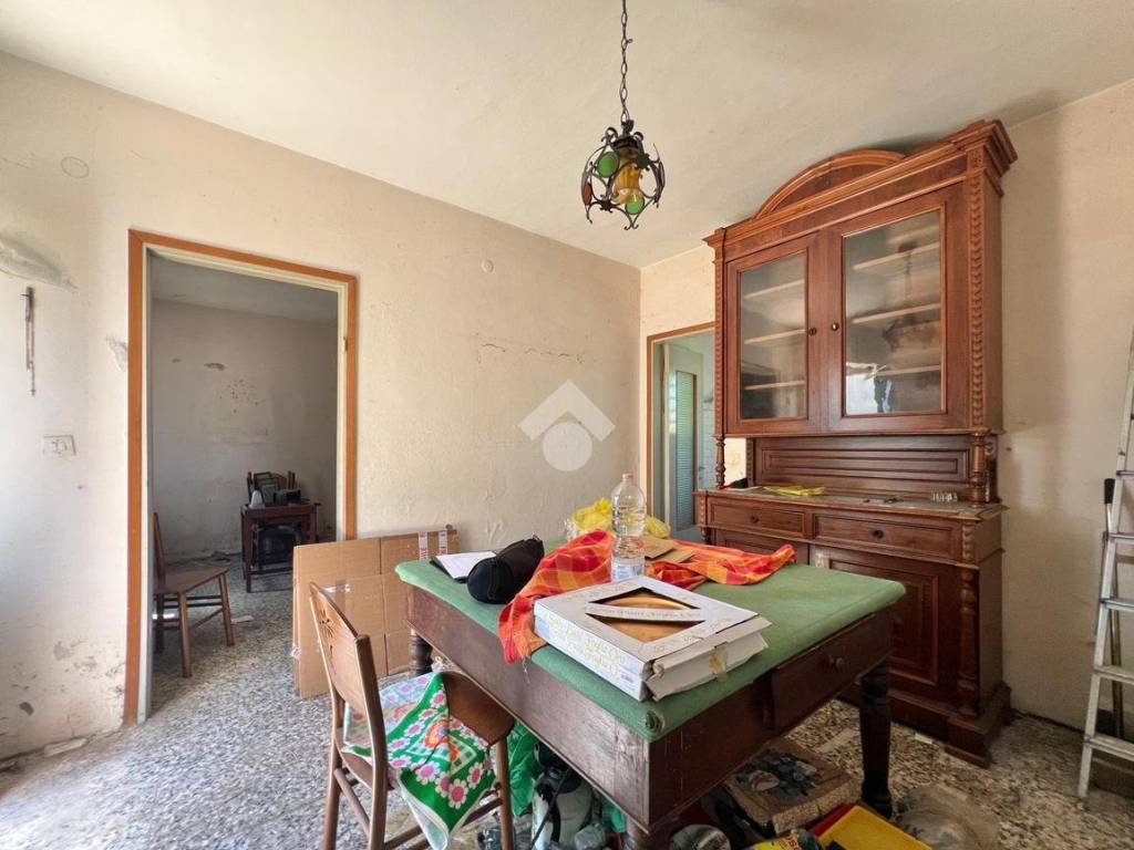 Salone