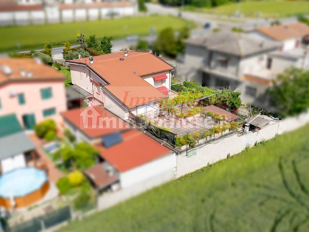 vendita-villa-unifamiliare-in-via-eugenio-curiel-sermide-e-felonica