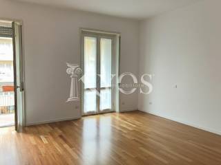 Quadrilocale via Edmondo de Amicis, 42, Sant'Ambrogio, Milano