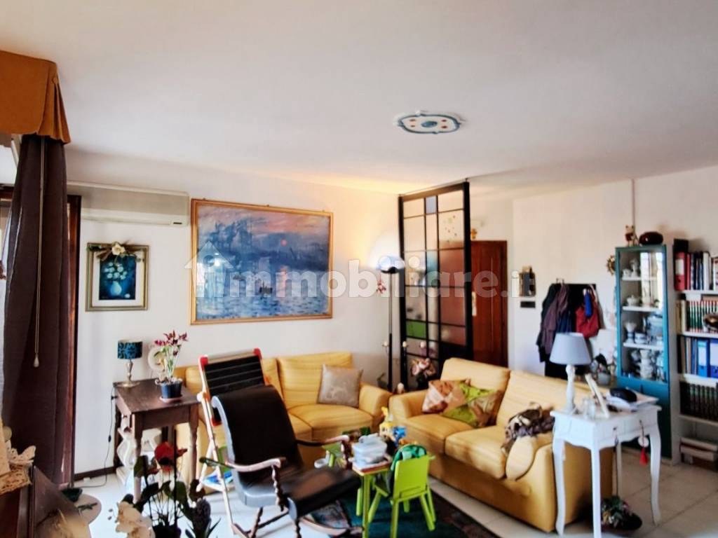 Salone