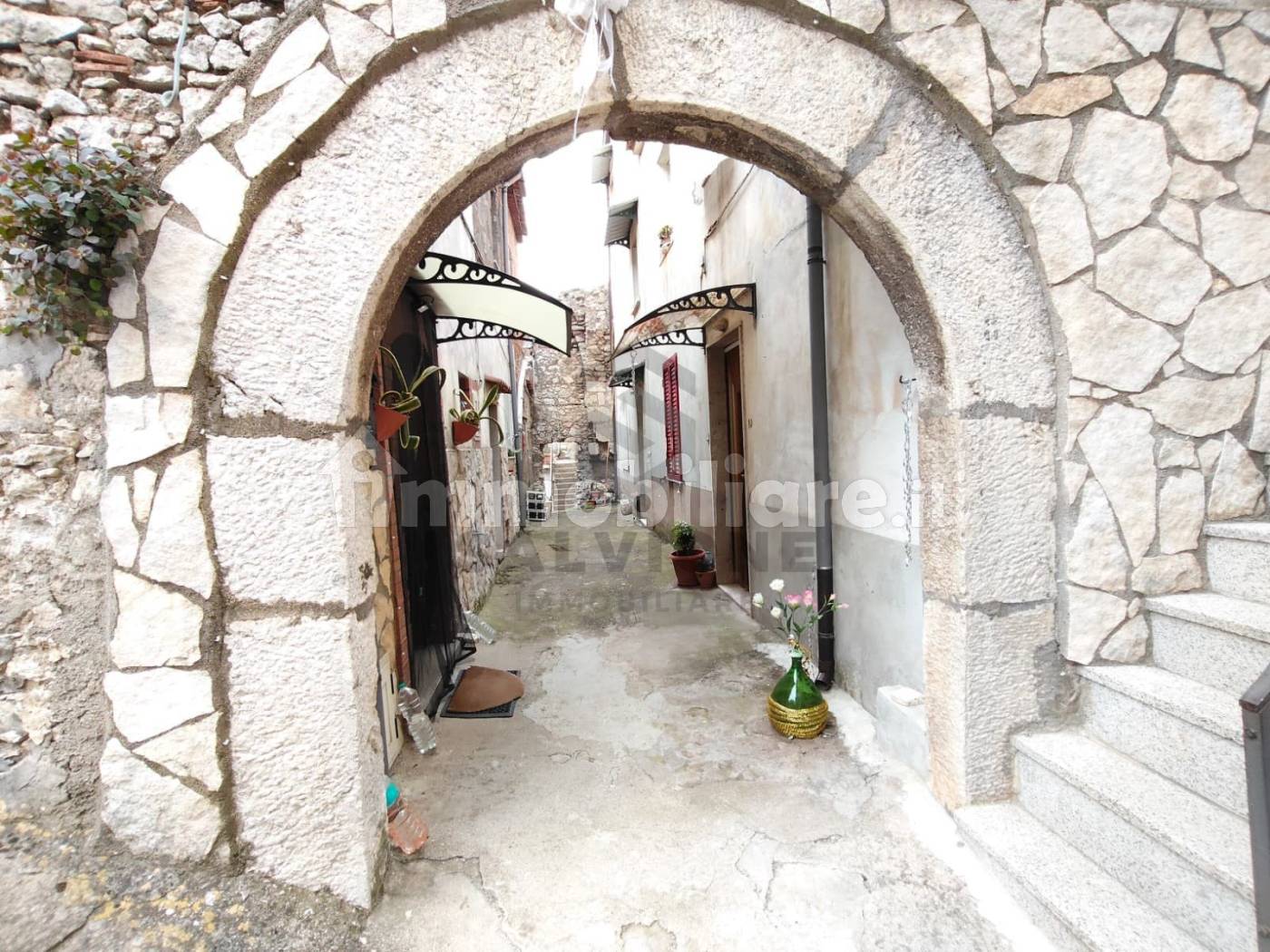 Villa in vendita a Guardia Sanframondi