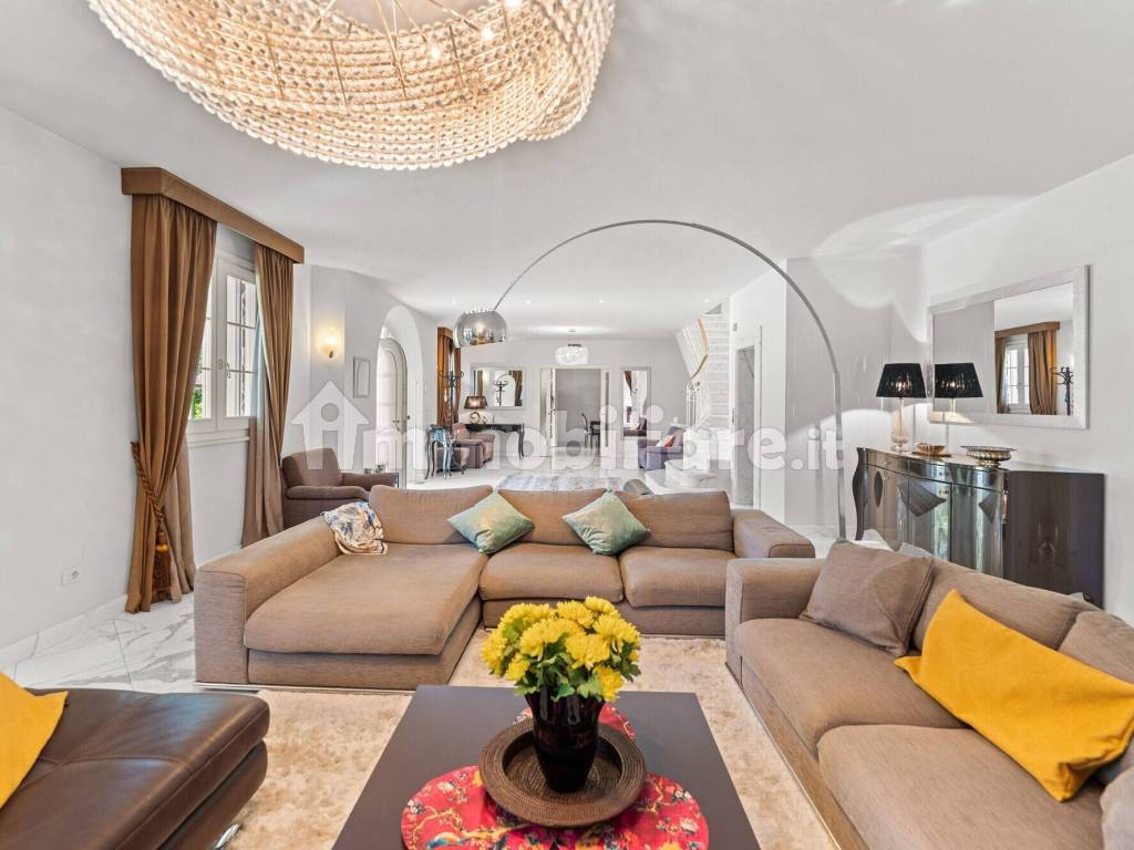 Salone