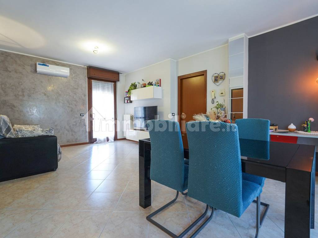 Salone