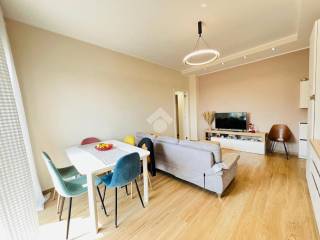 Trilocale piazza Guglielmo Miani 3, Famagosta, Milano