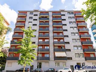 Quadrilocale viale san Gimignano, 16, Bande Nere, Milano