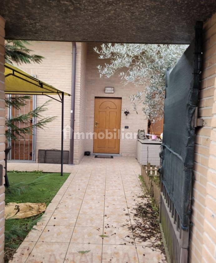 Villetta a schiera in vendita a Bregnano
