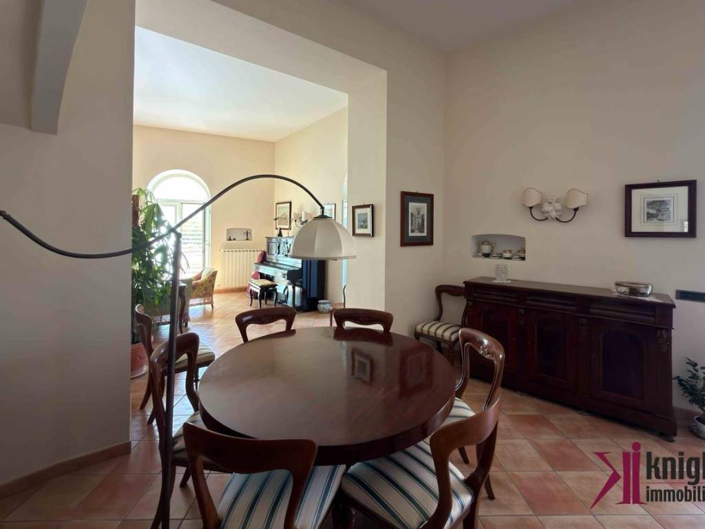 Salone