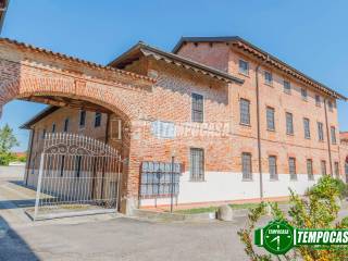 Bilocale via Budrio, Baggio, Milano
